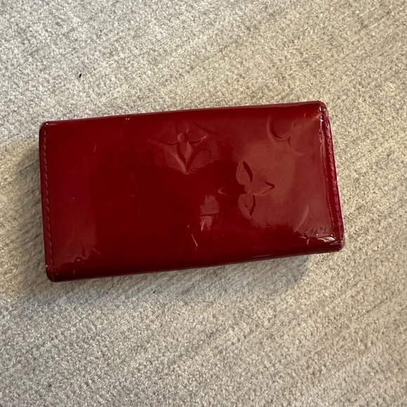 Louis Vuitton Red Vernis Key Holder GUC - Picture 2 of 11